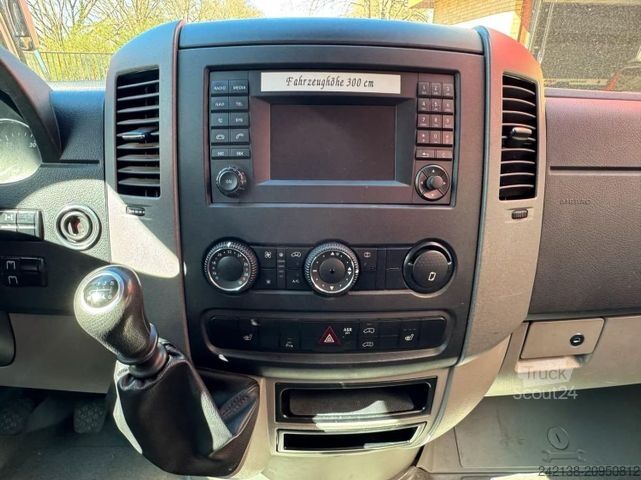 Furgoneta MERCEDES-BENZ Sprinter 314 CDI*4X4*Navigation*StHz*SHZ*6-Sitze