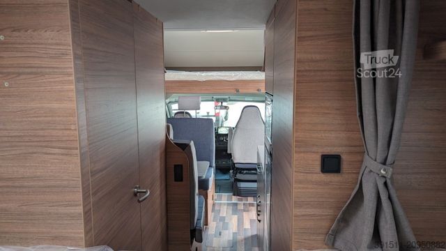 Alkóvos lakókocsi WEINSBERG CaraHome 650 DG 520