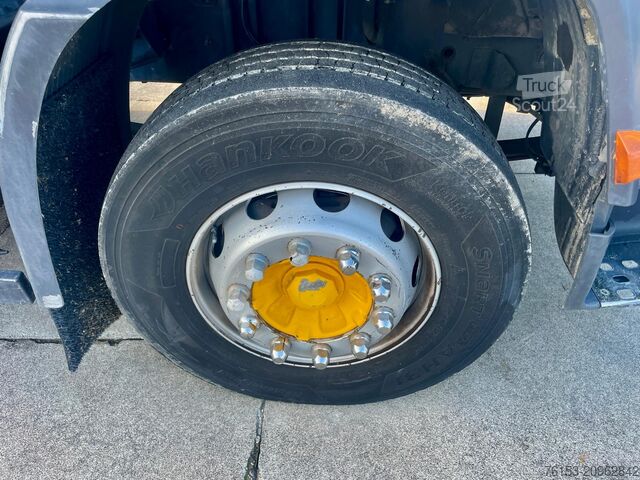 Autocisternă VOLVO FL6-250