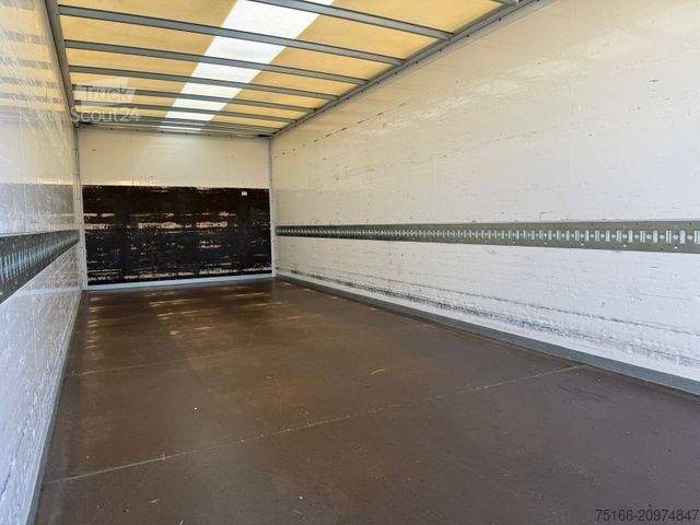 Furgão fechado MERCEDES-BENZ ATEGO 821 L Koffer 7 m LBW 1 T*Klima+EURO 6 D