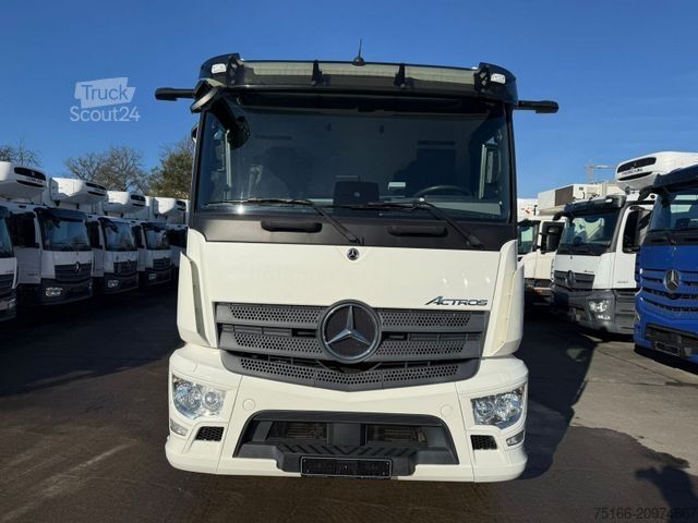 Camião de caixa fechada MERCEDES-BENZ ACTROS 1830 L Koffer 7 m LBW 2 T*LASI VDI*66 tkm