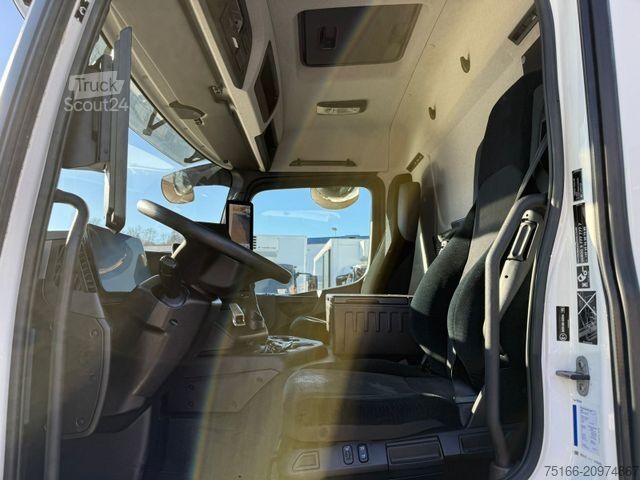 Camião de caixa fechada MERCEDES-BENZ ACTROS 1830 L Koffer 7 m LBW 2 T*LASI VDI*66 tkm