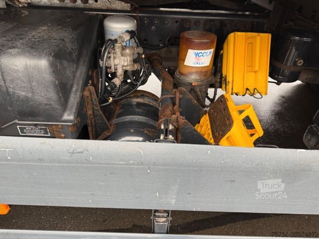 Kamion za odvoz smeća MAN 26.320 6x2 Presswagen Faun 524