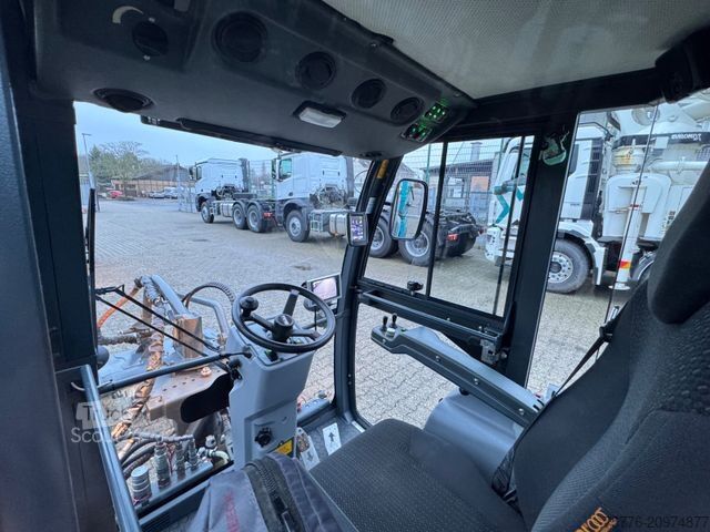 Camión cisterna de vacío HAKO CityMaster 1600 Unkraut Heißwasser Dampf  REINEX