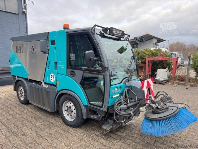 Testreszabott furgon HAKO Citymaster 2200 Kehrmaschine Sweeper
