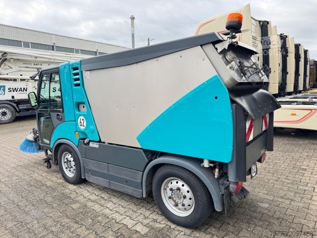 Testreszabott furgon HAKO Citymaster 2200 Kehrmaschine Sweeper