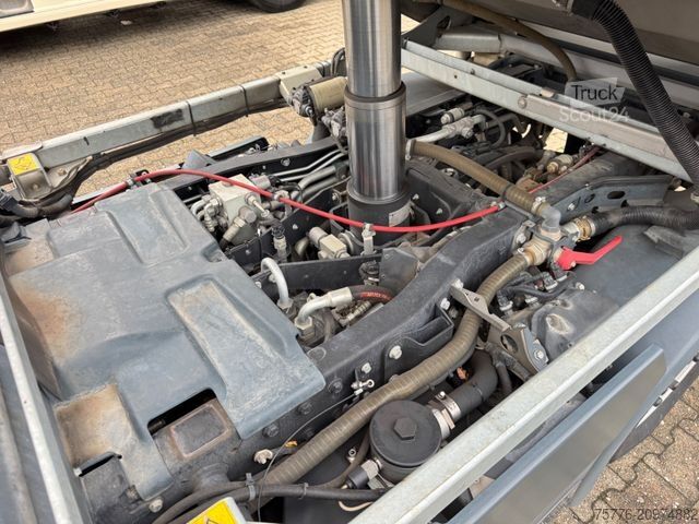 Testreszabott furgon HAKO Citymaster 2200 Kehrmaschine Sweeper