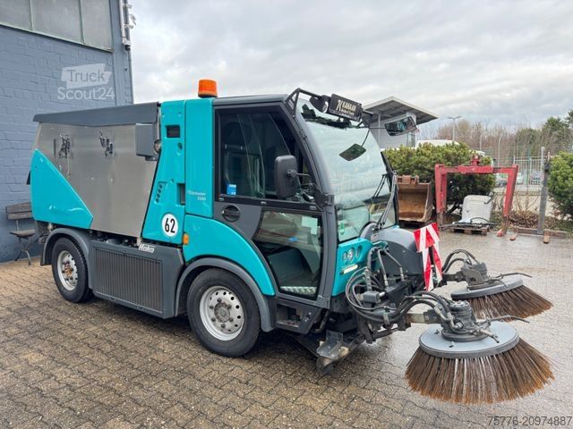 Testreszabott furgon HAKO Citymaster 2200 Sweeper Kehrmaschine