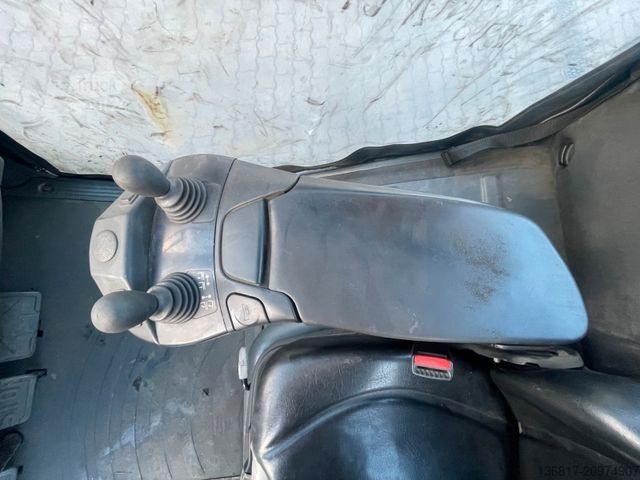Frontstapler LINDE H35T Standard Gasstapler Seitensch. hydr. Zinken
