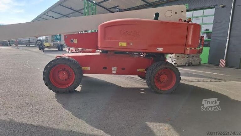 Teleskopbühne Genie S-85
