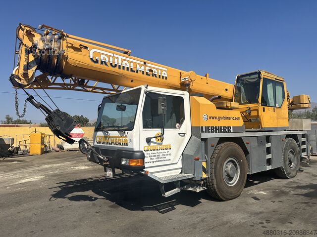 Grúa móvil Liebherr LTM 1030-2.1