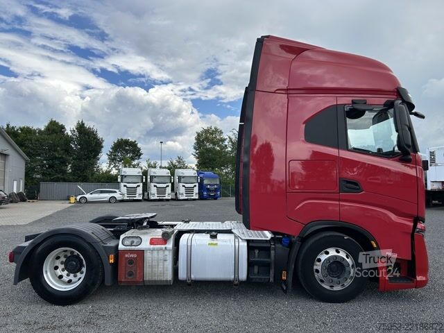 Tractora standard Iveco S-Way 460 Standklima Intarder Riwo Kompressor