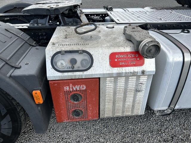 Tractora standard Iveco S-Way 460 Standklima Intarder Riwo Kompressor