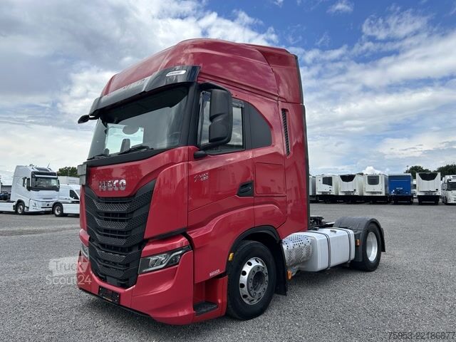 Standaard trekker Iveco S-Way 480 Intarder Standklima LED Drum Kompressor