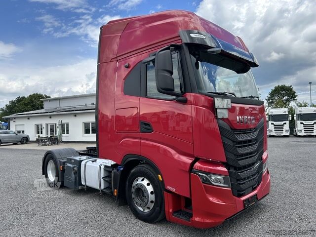 Standaard trekker Iveco S-Way 480 Intarder Standklima LED Drum Kompressor