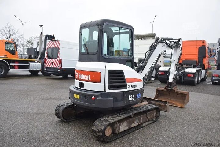 Minigraafmachine Bobcat E35 - 3500 KG
