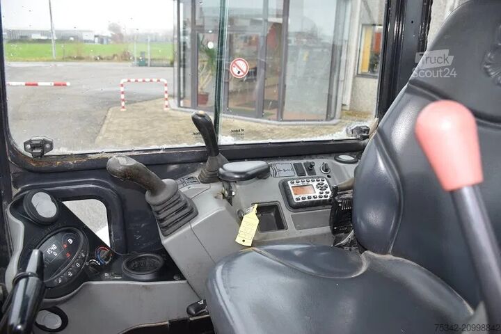 міні-екскаватор Bobcat E35 - 3500 KG