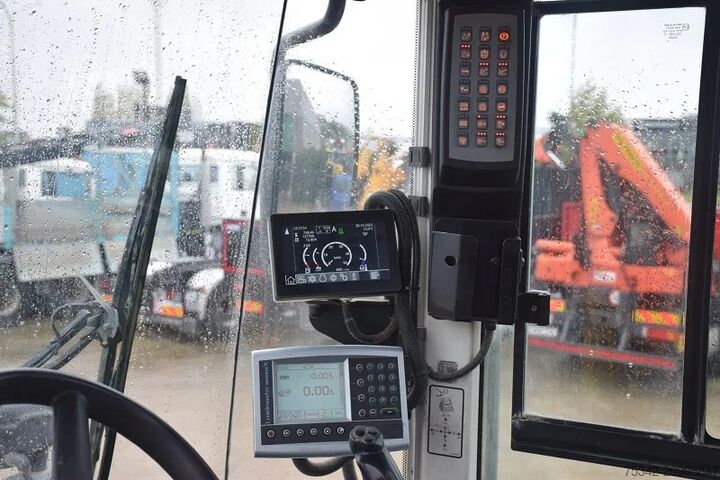 Lader Liebherr L576 X power -stock id93