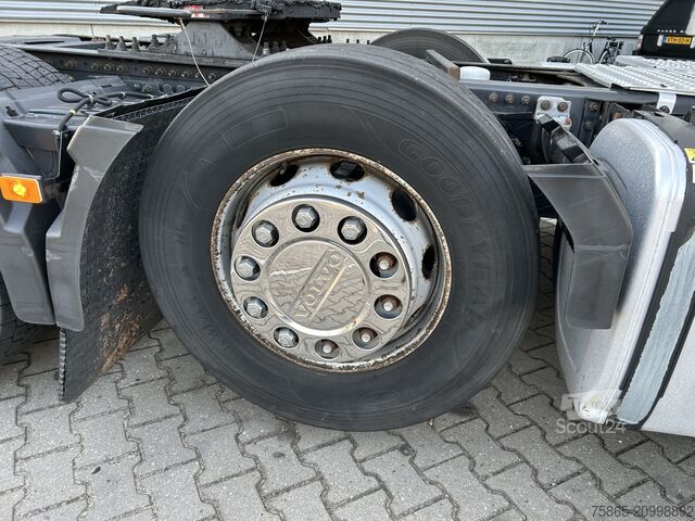 Standaard-SZM Volvo FH 460 Globetrotter XL / 6x2 / 2 Tanks / Tacho ...