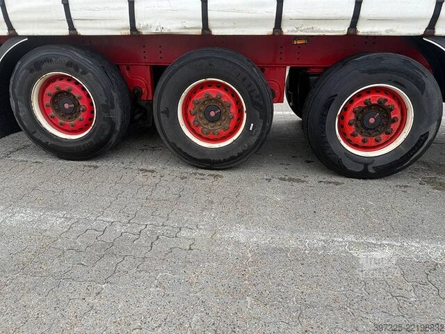 Stumdomi tentai Kel-Berg Curtainsider Lift / Planenauflieger LBW