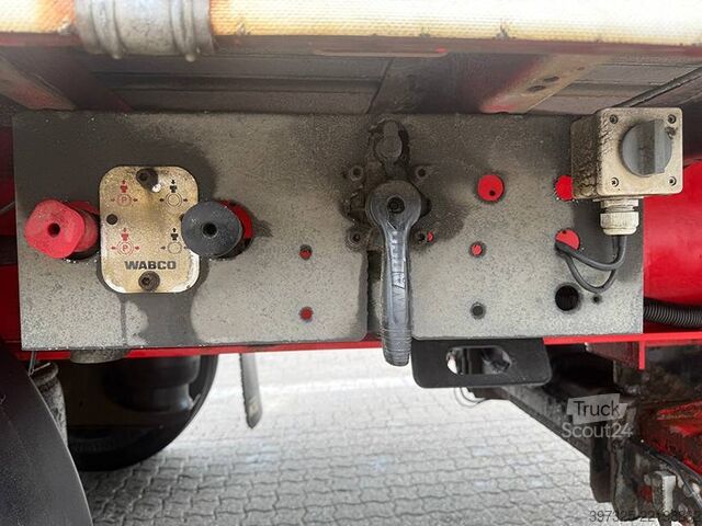 Stumdomi tentai Kel-Berg Curtainsider Lift / Planenauflieger LBW