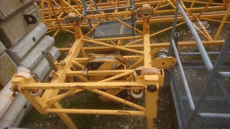 Tornkran LIEBHERR 130EC-B8