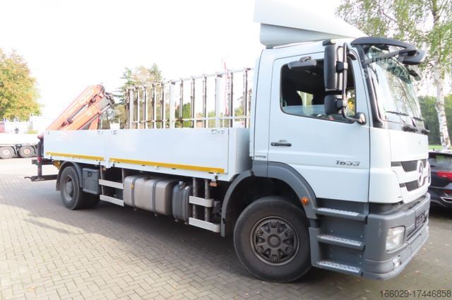 Autolaadkraan MERCEDES-BENZ Axor  1833 L - Glastransporter Kran Palfinger
