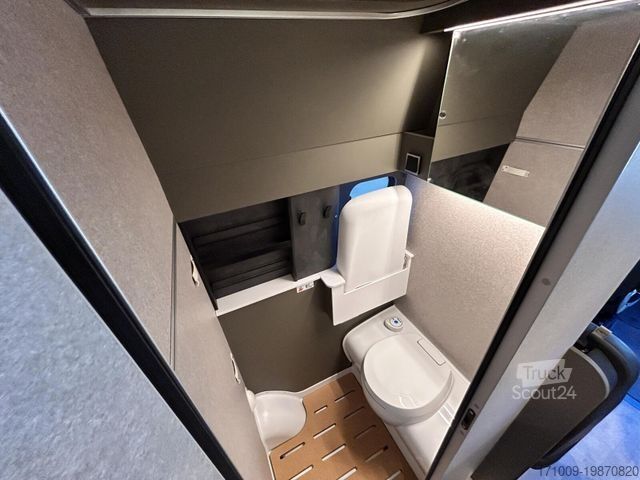 Autocaravana HYMER/ERIBA Grand Canyon S CrossOver 4x4 Winterp. Solar AHK