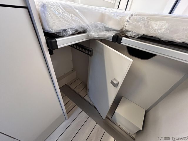 Camper WESTFALIA Columbus 600 E 140 PS ATG Skyview SOLAR Markise