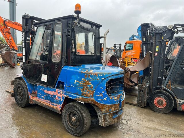 Forklift Nissan FD 40