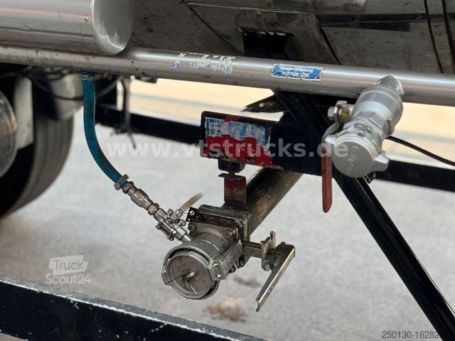 Полуприцеп-цистерна FELDBINDER TSA 30.3.Kammer Tankauflieger