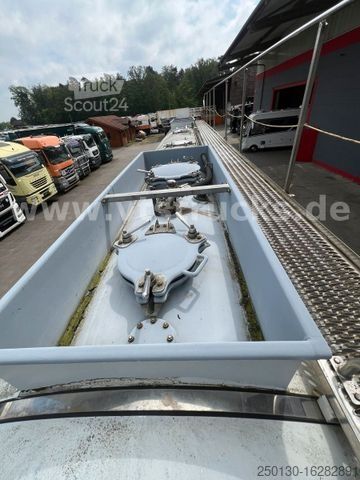 Полуприцеп-цистерна FELDBINDER KSA 45.3-3 3.Kammer Tankauflieger