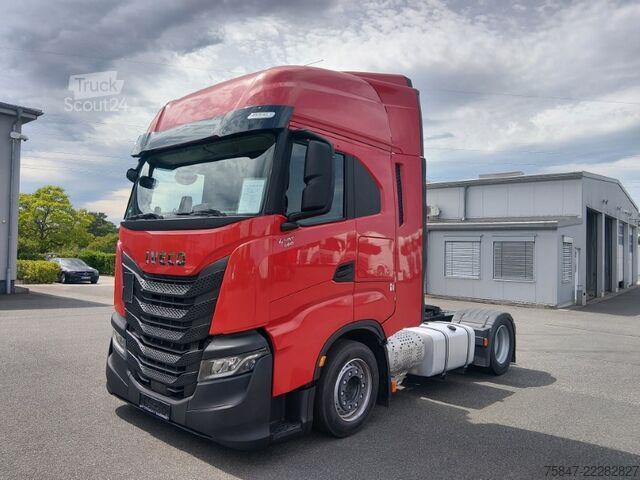 Objemový tahač Iveco S-Way AS 440 S 46 T/FP LT Hubsattelkuppl