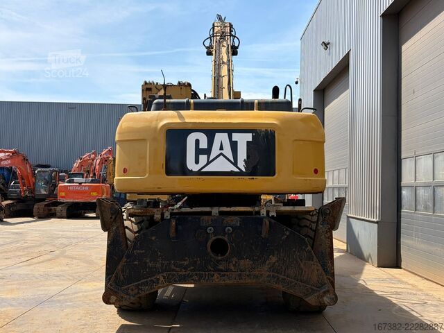 Máquina de manipulación de materiales Caterpillar M325DMH