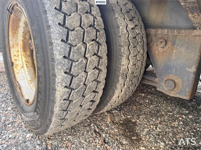 Низкий погрузчик Istrail Machinery Semi-trailer w/ Hydraulic bridges.