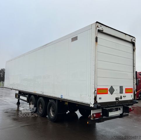 Box semitrailer SCHMITZ CARGOBULL SKO24 / Trockenkoffer / Koffer / Rolltor