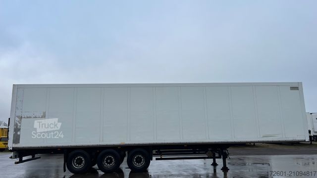 Box semitrailer SCHMITZ CARGOBULL SKO24 / Trockenkoffer / Koffer / Rolltor