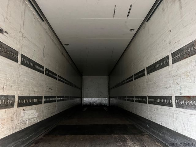 Box semitrailer SCHMITZ CARGOBULL SKO24 / Trockenkoffer / Koffer / Rolltor