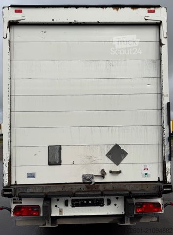 Box semitrailer SCHMITZ CARGOBULL SKO24 / Trockenkoffer / Koffer / Rolltor