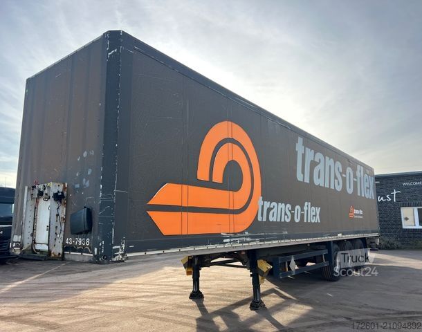 Box semitrailer SCHMITZ CARGOBULL SKO24 / Trockenkoffer / Koffer