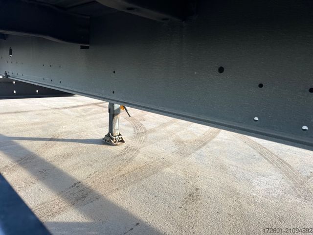 Box semitrailer SCHMITZ CARGOBULL SKO24 / Trockenkoffer / Koffer