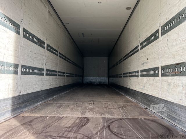 Box semitrailer SCHMITZ CARGOBULL SKO24 / Trockenkoffer / Koffer