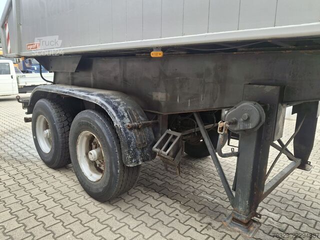 Standardowy ciągnik siodłowy VOLVO FH 16 550 T 6x4