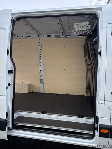 ψηλό και μακρύ κλειστό φορτηγό Renault Master 3,5T L3H2*Allrad*10Tm*Klima*1.Han