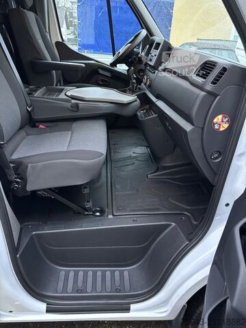 ψηλό και μακρύ κλειστό φορτηγό Renault Master 3,5T L3H2*Allrad*10Tm*Klima*1.Han