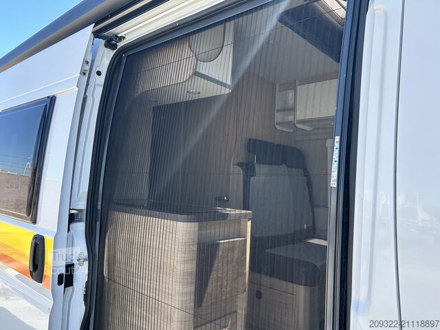 Kemperis/kemperis automobīlis Fiat Weinsberg Carabus 600 K | 4 posti letto | Completamente attrezzato