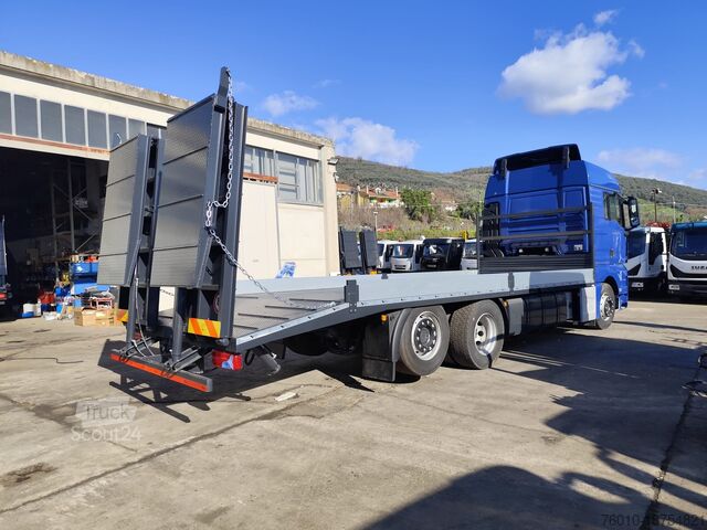 Camioane cu platformă MAN TGX 26.420