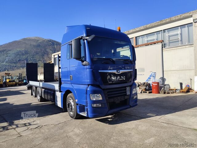 Camioane cu platformă MAN TGX 26.420