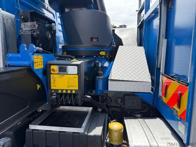 Autokrāna kravas automašīna MAN TGX 35.540 8x4 -4 BL Palfinger PK 42002-SH G
