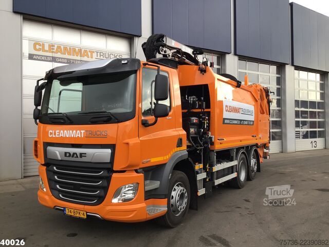 Vehicul de colectare a deșeurilor DAF FAN CF 340 Hiab 21 Tonmeter laadkraan